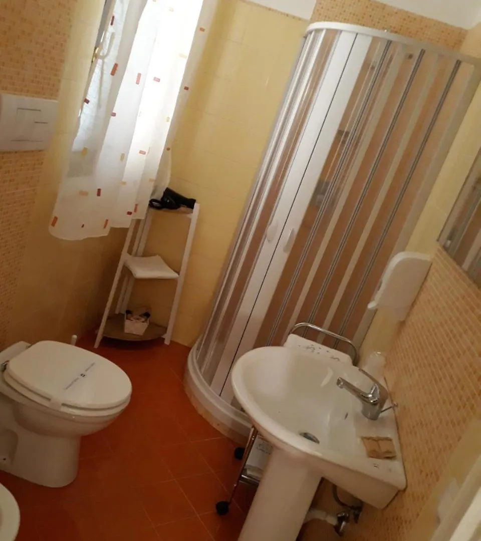 مبيت وإفطار مونريالي A Casa Di Simona فندق مبيت وإفطار