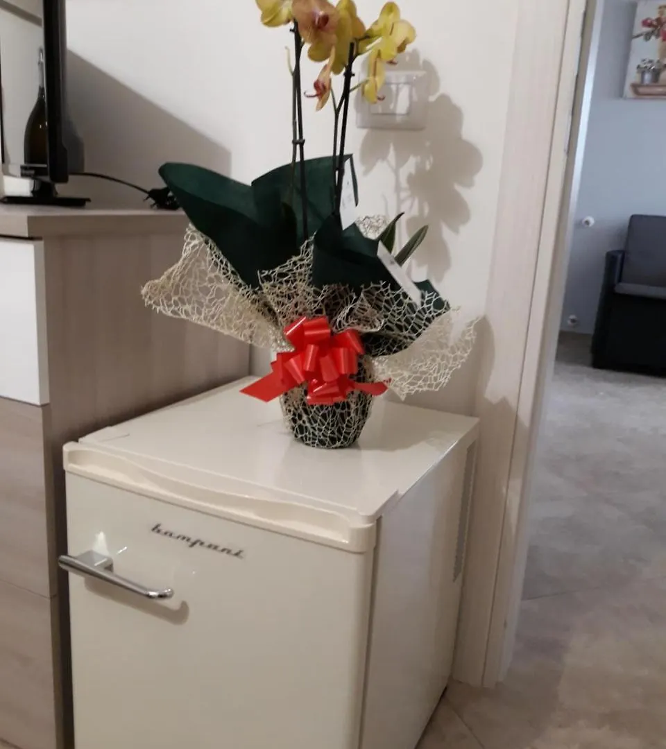 فندق مبيت وإفطار مبيت وإفطار مونريالي A Casa Di Simona إيطاليا