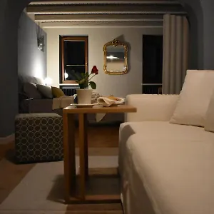 https://dolomitiloungebelluno.hotelinveneto.com